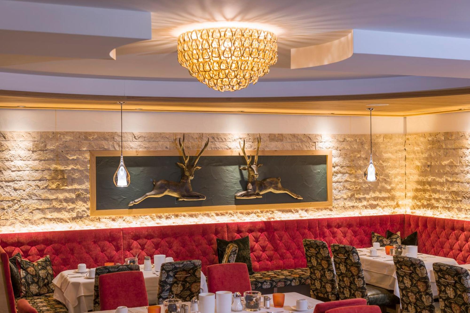 Hotel Jaegerhof مايرهوفن المظهر الخارجي الصورة
